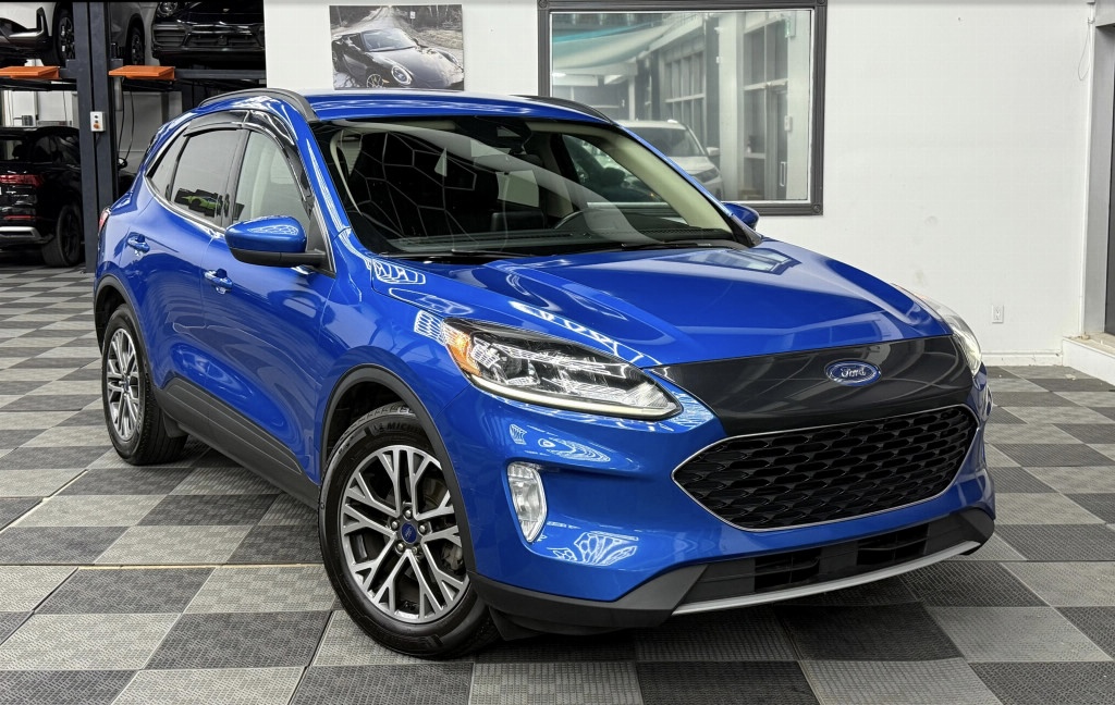 2020 Ford Escape SEL 4dr Automatic Clean Carfax Leather Navigation Blind Spot Monitoring Apple CarPlay Android Auto, Backup Camera