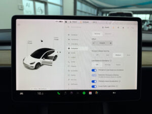 Auto Sales in Georgia 2021 Tesla Model 3 Standard Range Plus Clean Carfax - 37