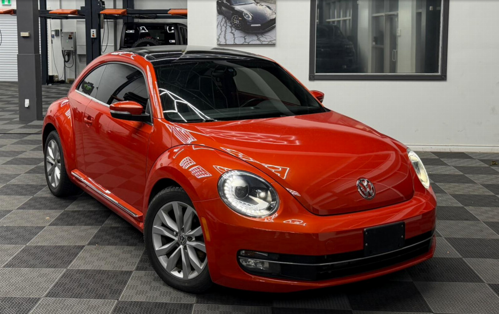 2016 Volkswagen Beetle 2dr Coupe Automatic Classic *Ltd Avail* FULLY LOADED