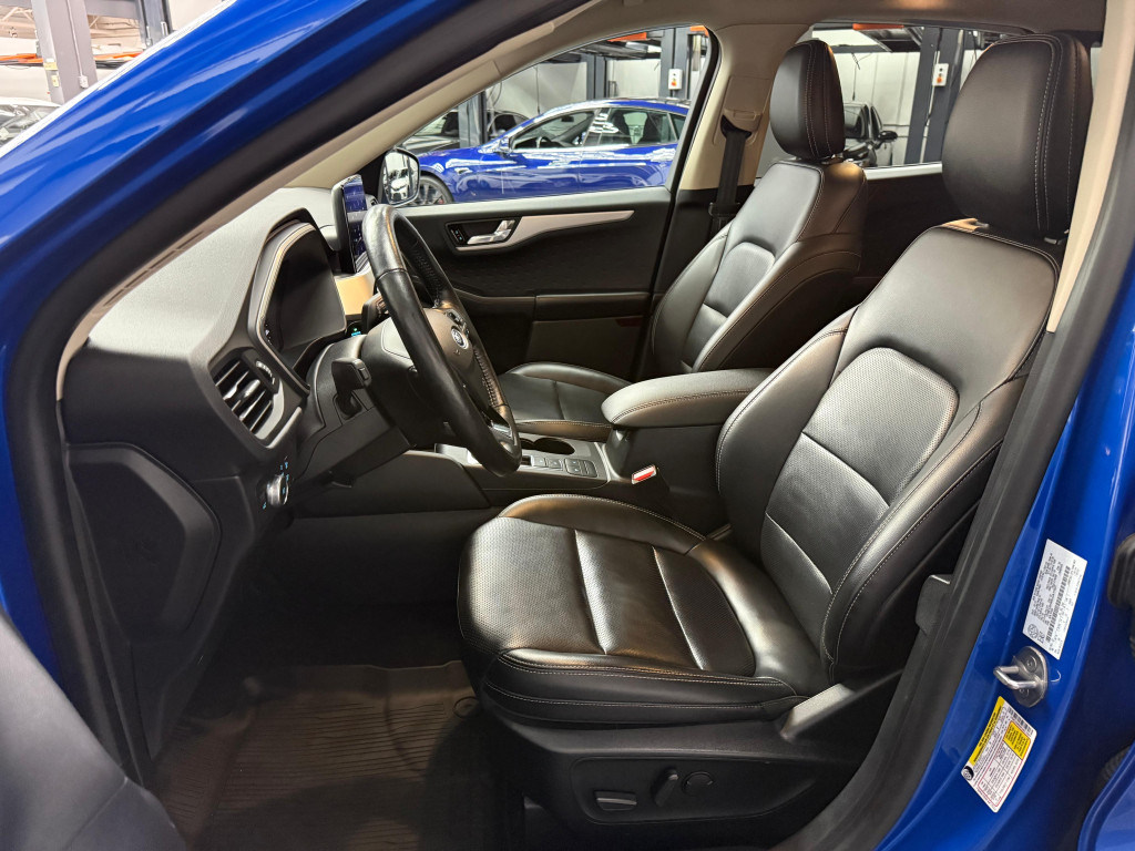 Georgian Auto Sales 2020 Ford Escape SEL 4dr Automatic Clean Carfax Leather Navigation Blind Spot Monitoring Apple CarPlay Android Auto, Backup Camera - 9