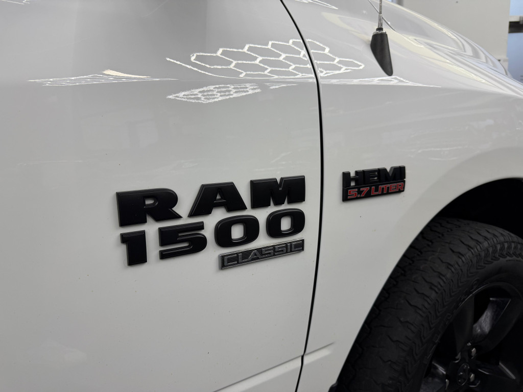 Georgian Auto Sales 2019 Ram 1500 Classic Express 4×4 Crew Cab 5’7″ Box - 4