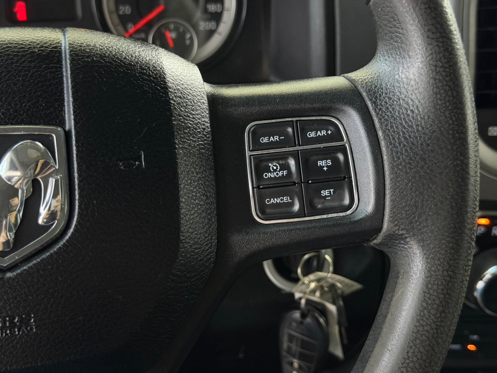 Georgian Auto Sales 2019 Ram 1500 Classic Express 4×4 Crew Cab 5’7″ Box - 9