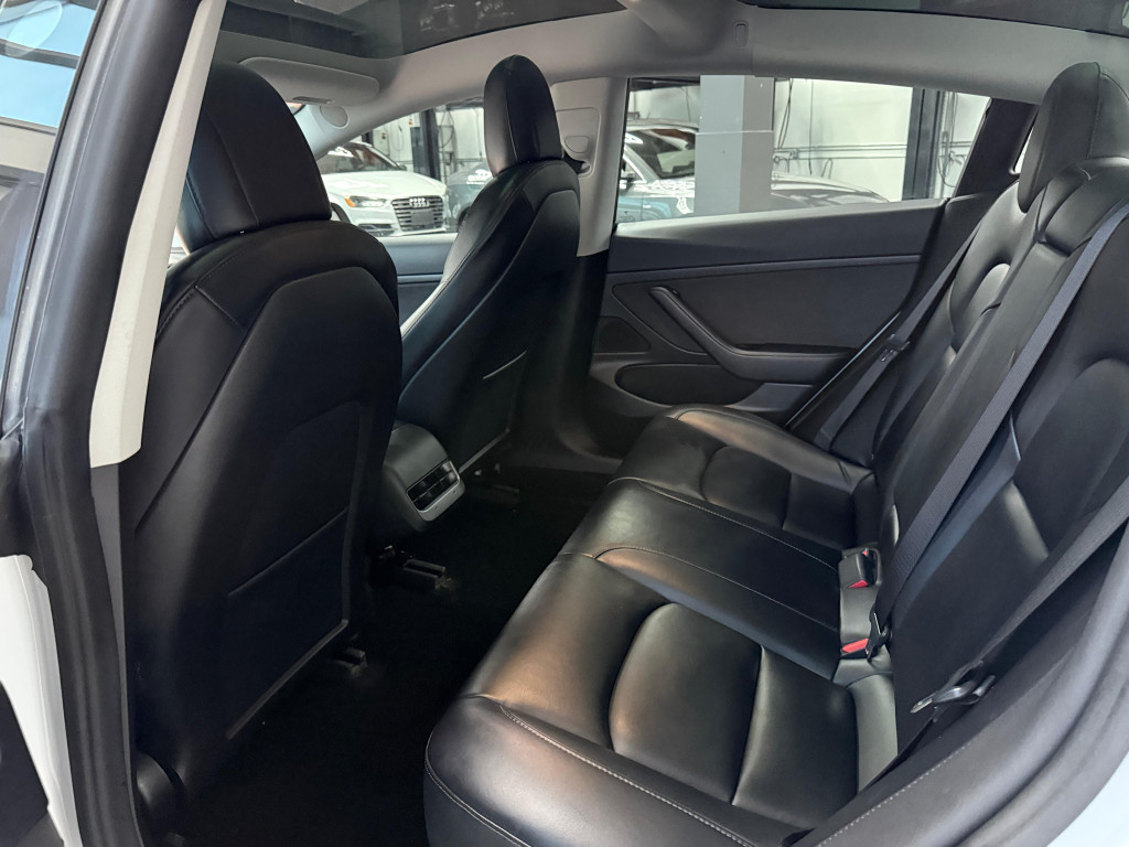 Georgian Auto Sales 2021 Tesla Model 3 Standard Range Plus Clean Carfax - 21