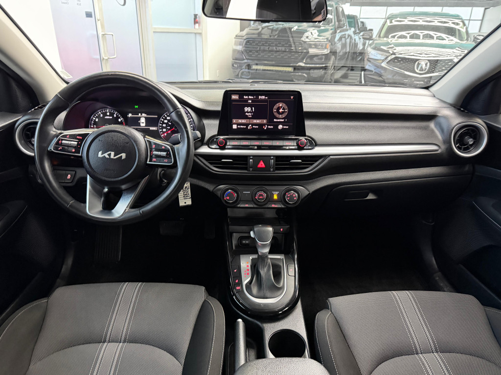 Georgian Auto Sales 2024 Kia Forte EX Ddr NO ACCIDENTS, CLEAN CARFAX - 10