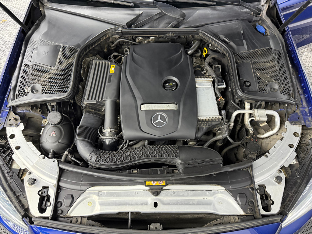 Georgian Auto Sales 2018 Mercedes-Benz C-Class C300 4MATIC Sedan Clean Carfax - 23