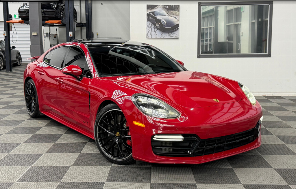 2019 Porsche Panamera GTS 4dr All-wheel Drive Hatchback Automatic Clean Carfax