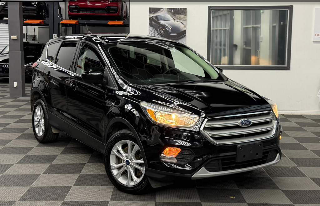 2019 Ford Escape SE 4dr 4×4 Automatic Clean Carfax