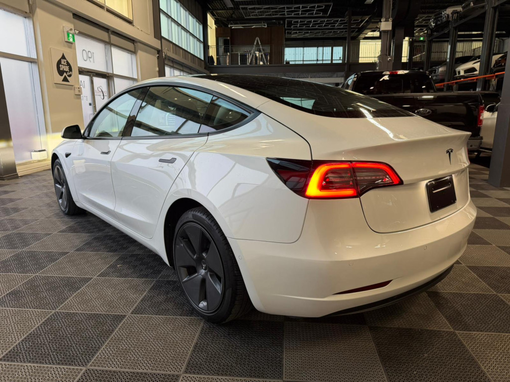 Georgian Auto Sales 2022 Tesla Model 3 Standard Range Plus Sedan Automatic REBUILT TITLE - 9